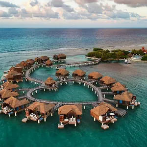Sandals Royal Caribbean & Private Island - Couples Only Station touristique Montego Bay